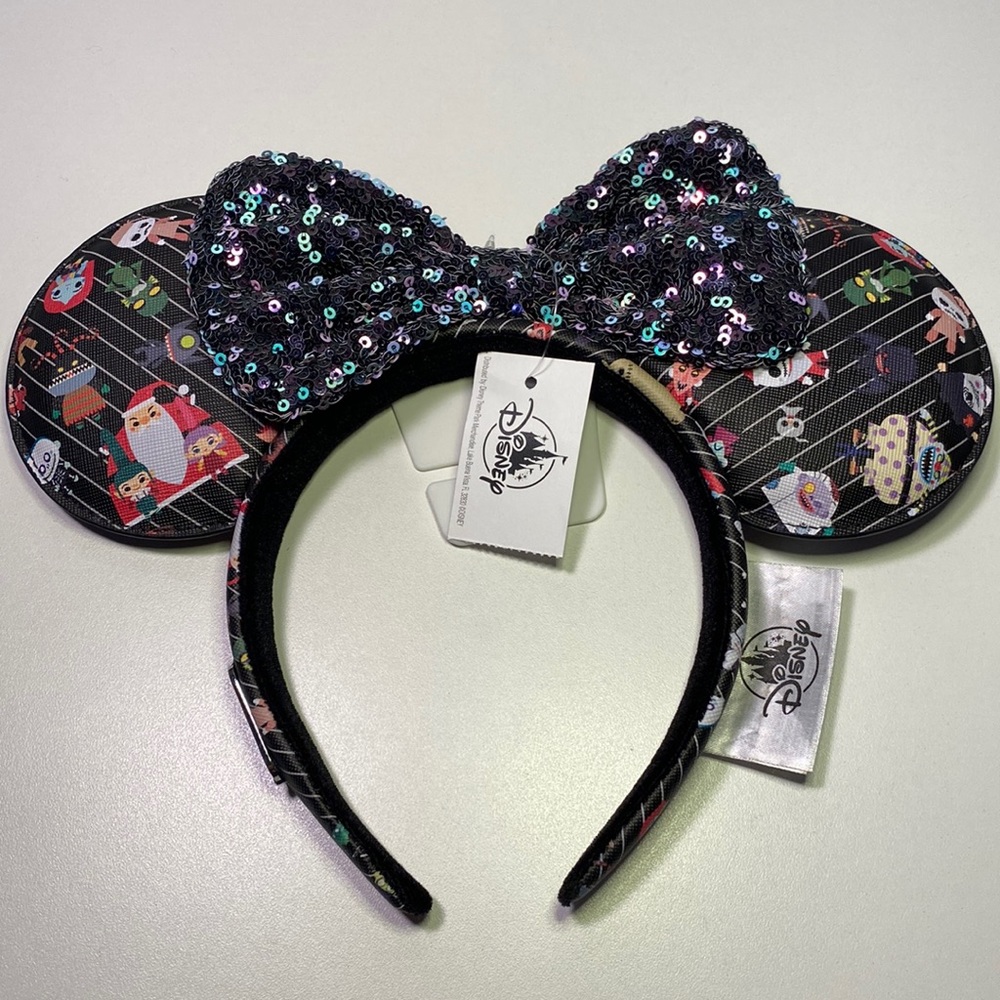 NWT Loungefly Disney Nightmare Before Christmas Sequined Minnie Mouse ears